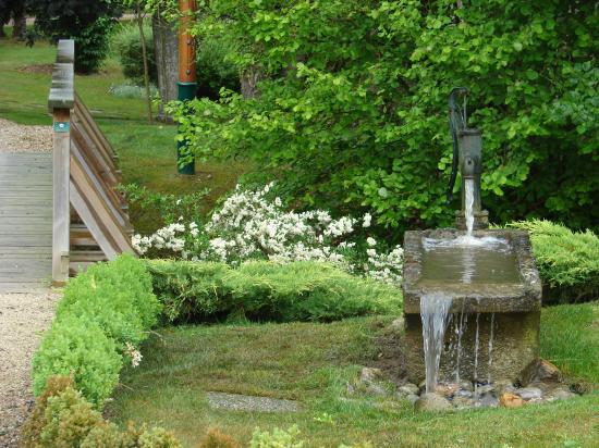 FONTAINE